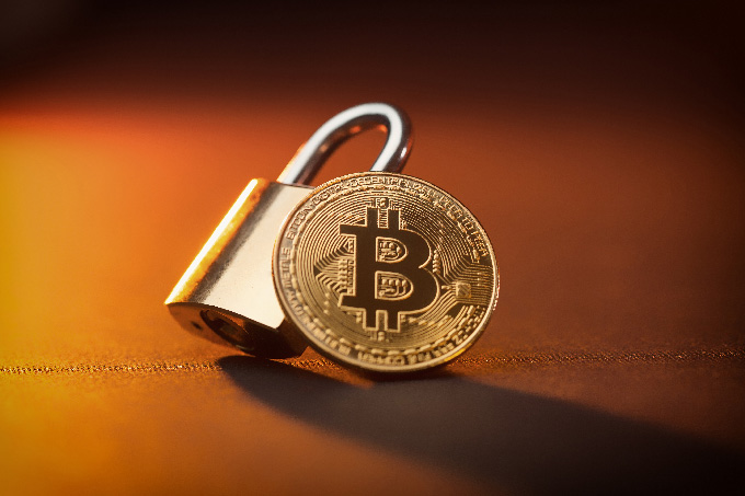 La millor cartera d'escriptori: un Bitcoin i un pany.