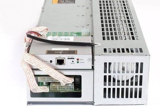 Maquinari Miner Bitcoin Antminer R4