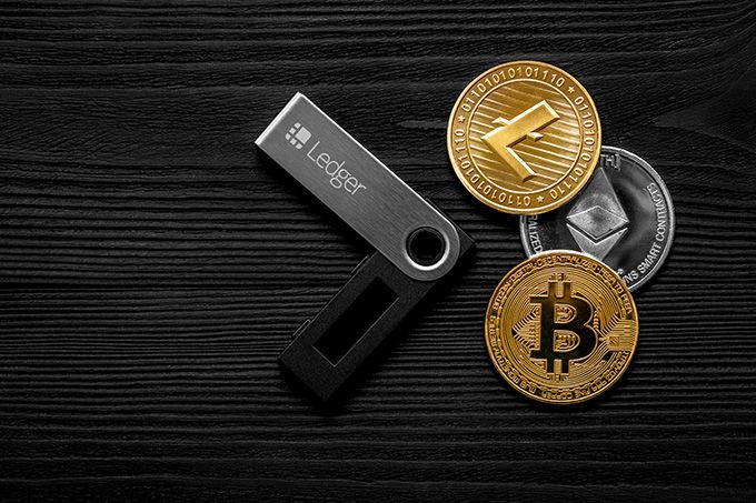 Trezor VS Ledger: la cartera Ledger Nano S.